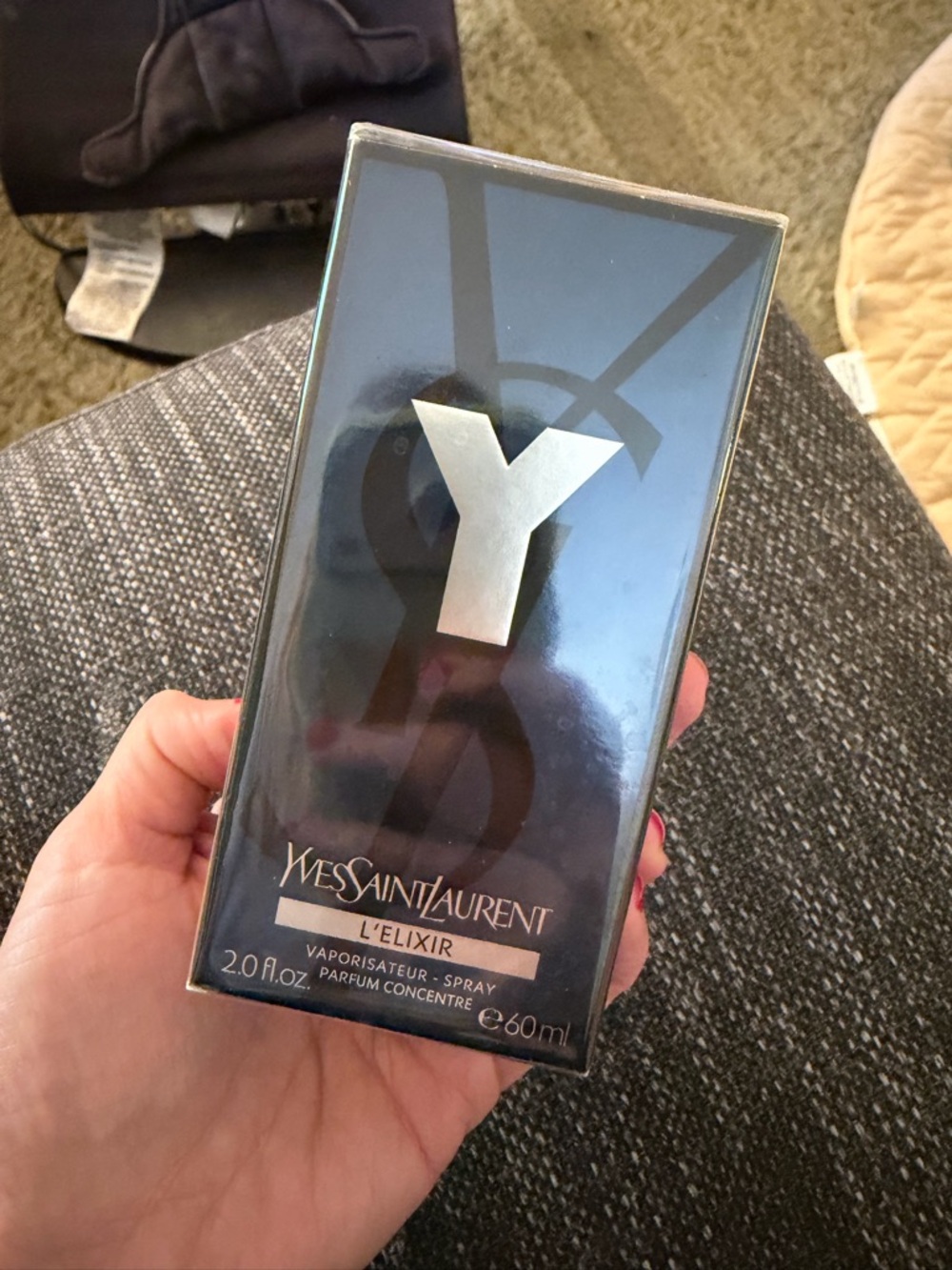 Yves Saint Laurent L'Elixir Men's Fragrance in Navy and Gold Box - Picture 2 of 5